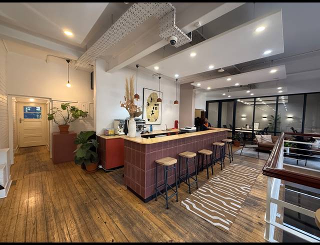 25M² SERVICED OFFICE TO LET IN ROSEBANK